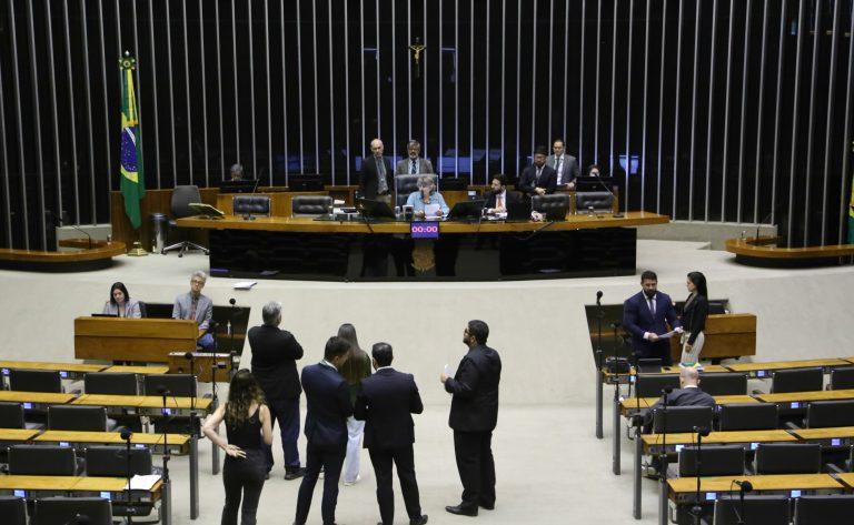C&acirc;mara deve votar outros projetos relacionados &agrave; prote&ccedil;&atilde;o de crian&ccedil;as e adolescentes entre os dias 13 e 17 de outubro, semana seguinte ao Dia das Crian&ccedil;as