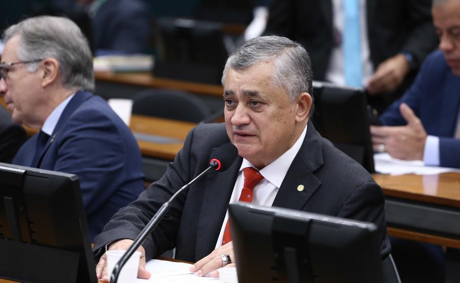 L&iacute;der do governo na C&acirc;mara, deputado Jos&eacute; Guimar&atilde;es (PT-CE)