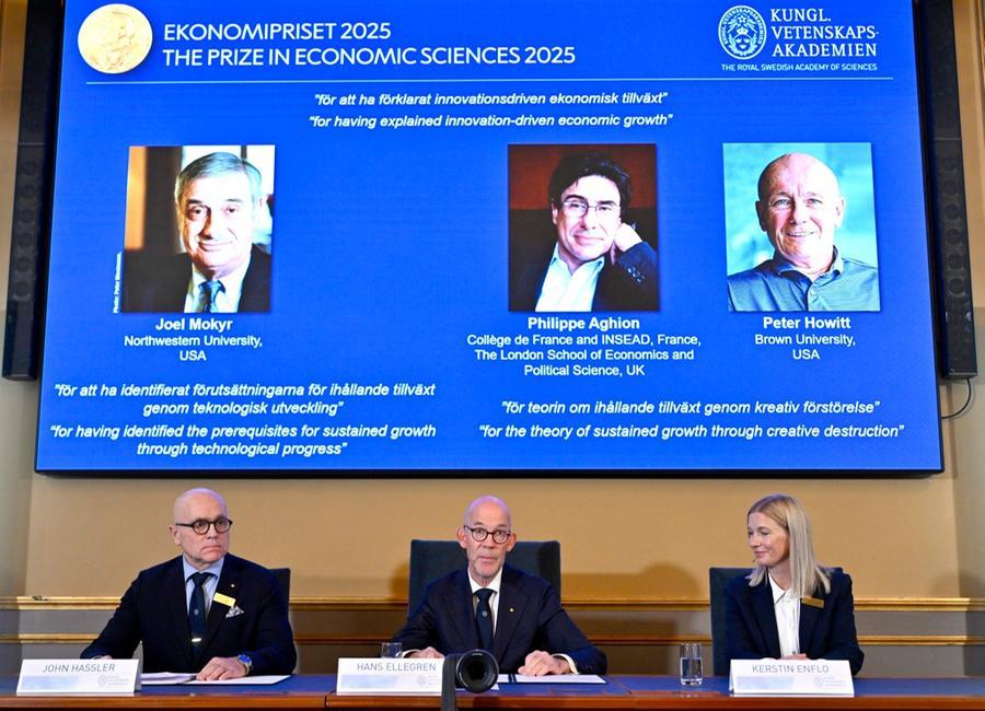 Trio vence o Nobel da Economia por estudos sobre crescimento e inova&ccedil;&atilde;o