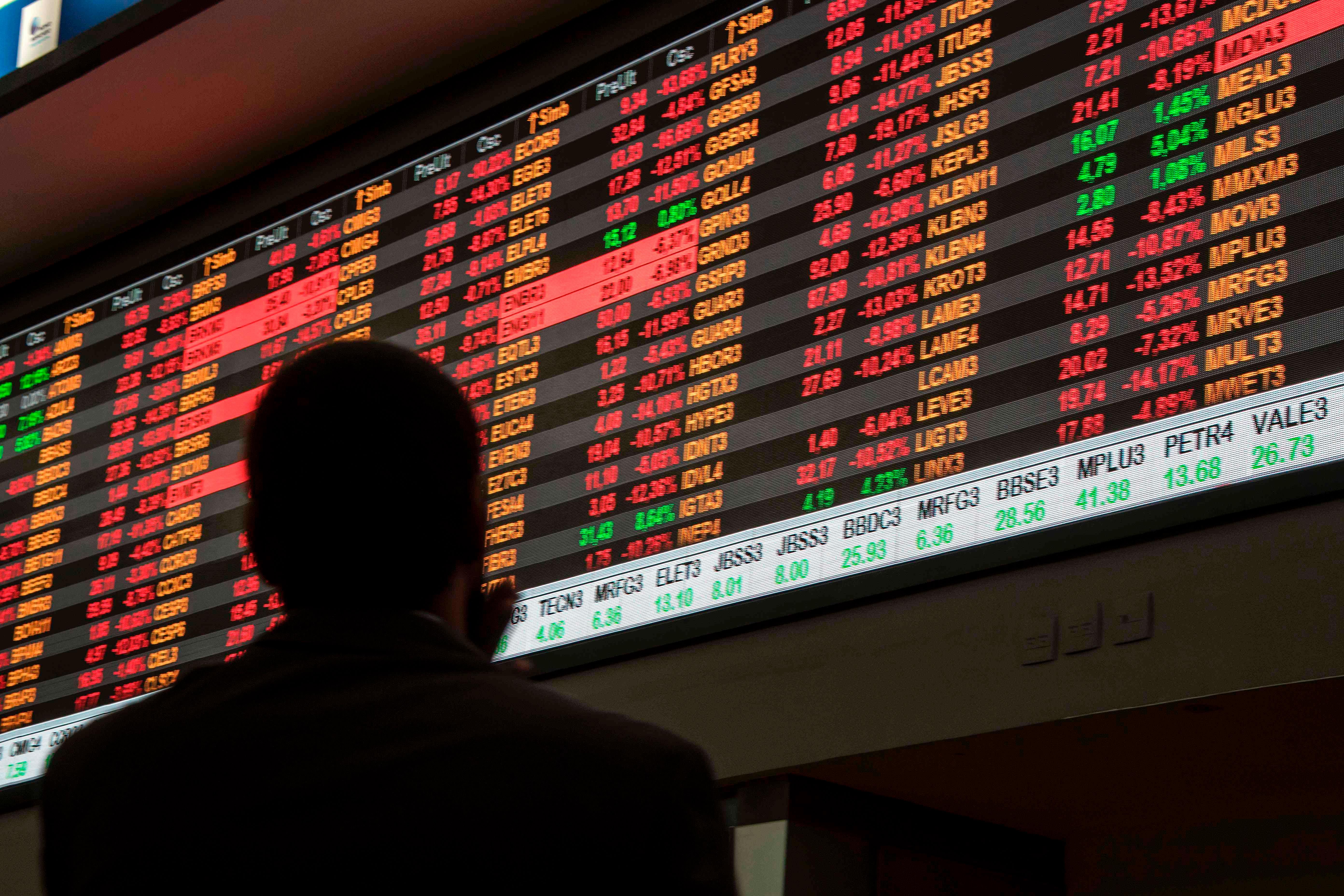 O &iacute;ndice de refer&ecirc;ncia da bolsa de S&atilde;o Paulo chegou a 99.747,83 pontos