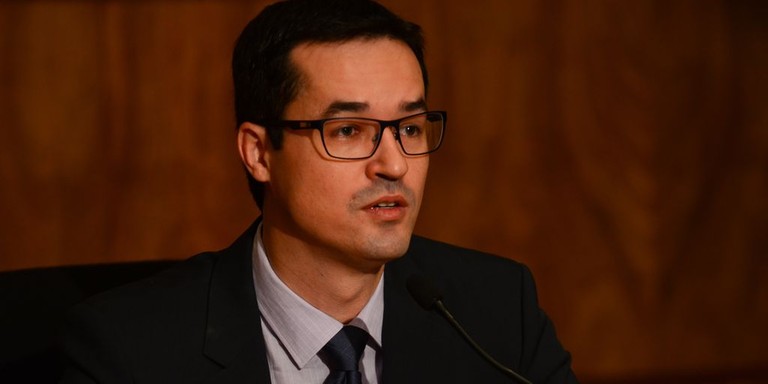 Em entrevista recente, deputado cassado acusou TSE de fraudar a lei e a Constituição Em entrevista recente, deputado cassado acusou TSE de fraudar a lei e a Constituição