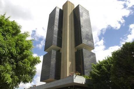 Comit&ecirc; do Banco Central mant&eacute;m taxa de juros em 13,75% ao ano 