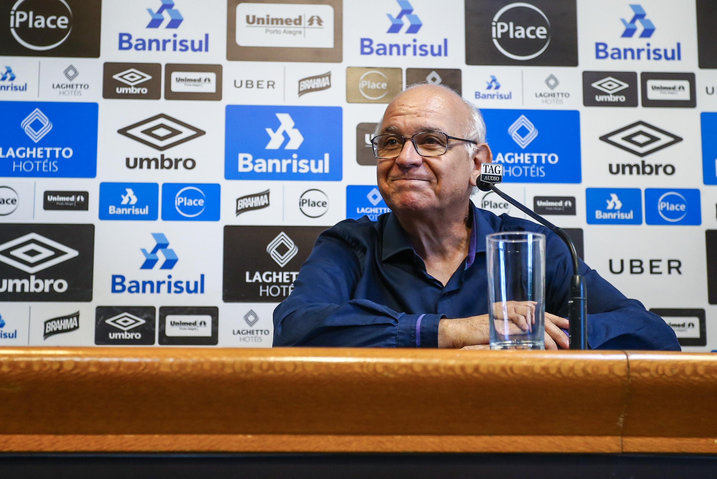 Presidente Romildo falou sobre situa&ccedil;&atilde;o da renova&ccedil;&atilde;o de Renato e da compra da Arena