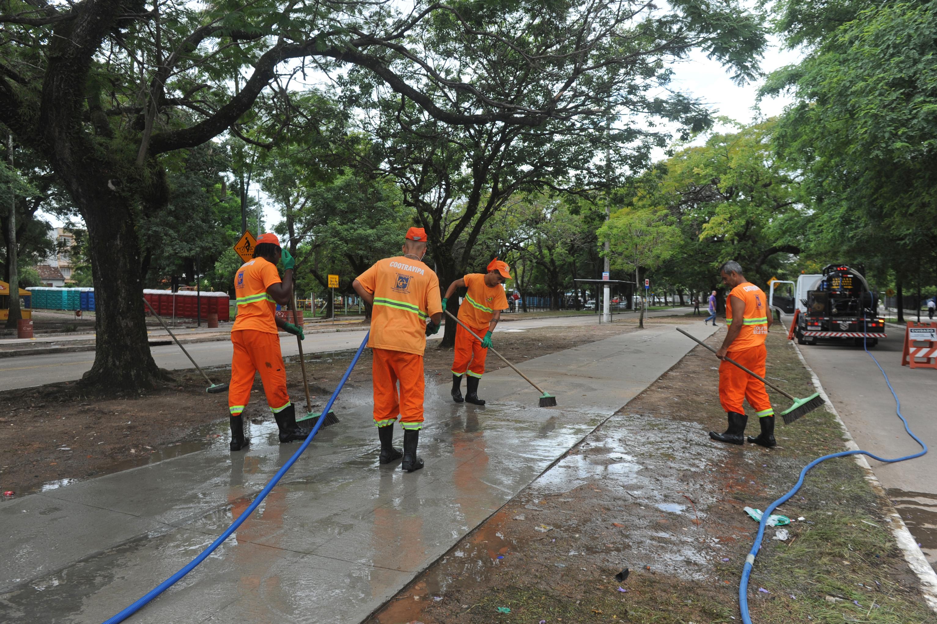 Limpeza do Carnaval de Rua de Porto Alegre