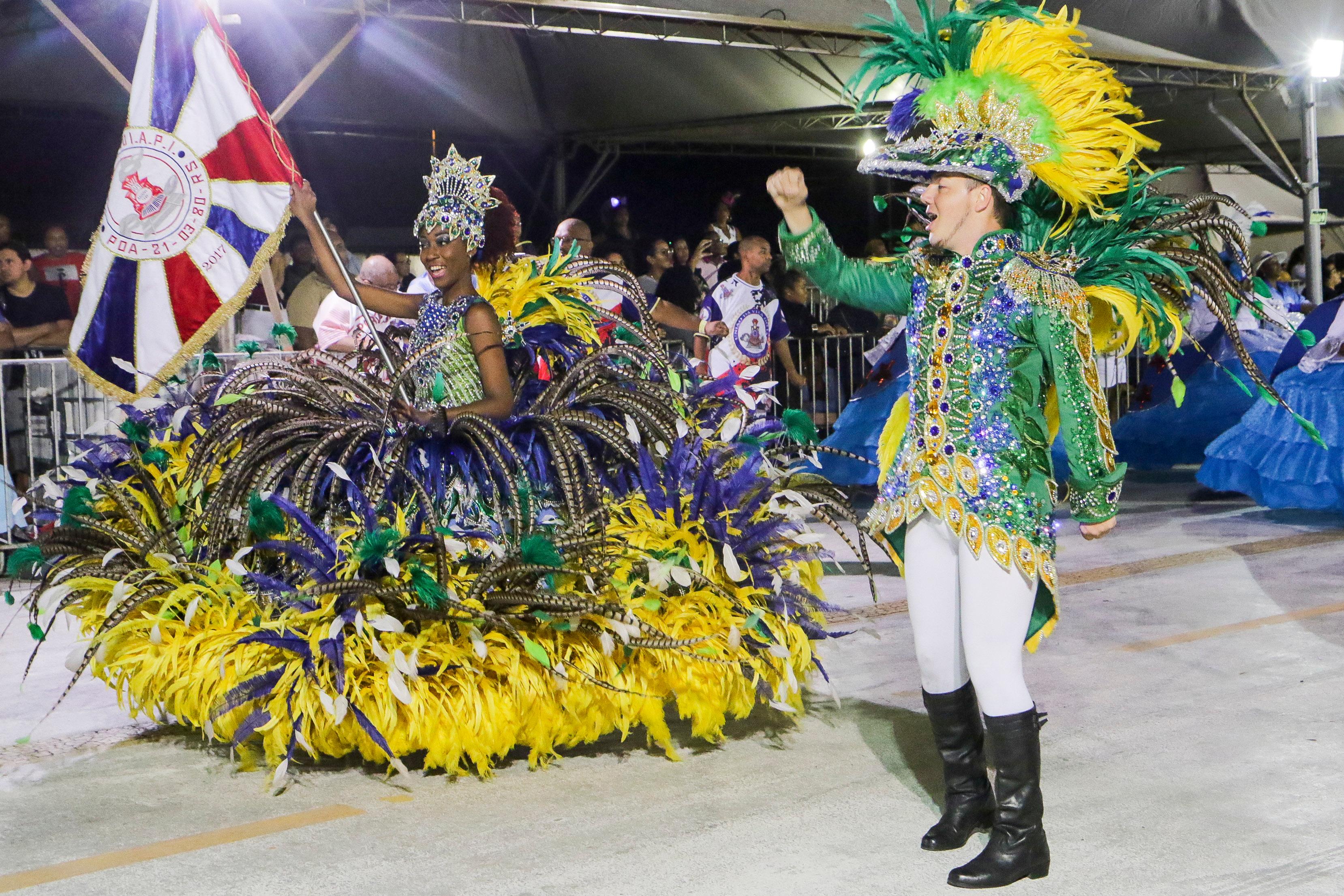 Uni&atilde;o da Vila do IAPI desfila &agrave;s 4h05min de s&aacute;bado no Porto Seco