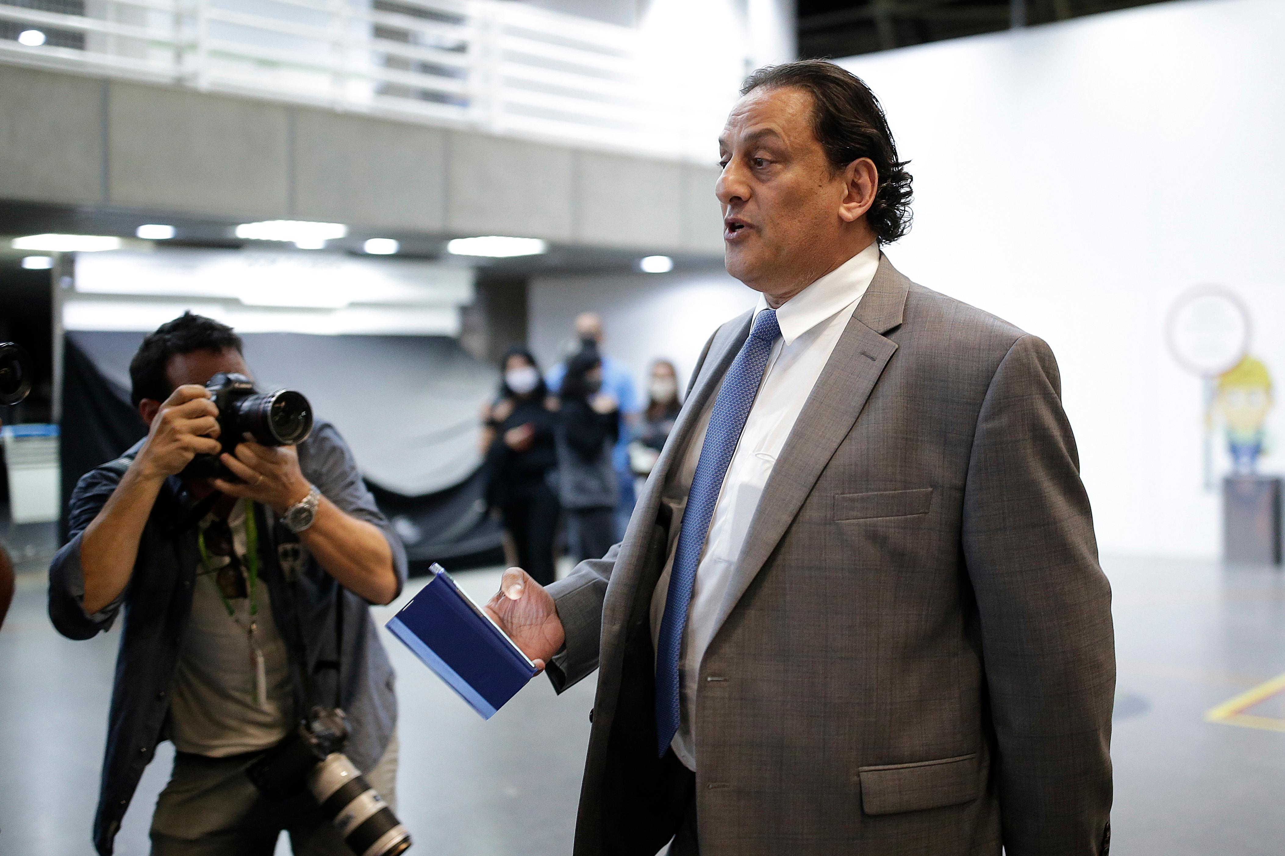 Wassef teve quatro aparelhos celulares apreendidos pela PF na semana passada