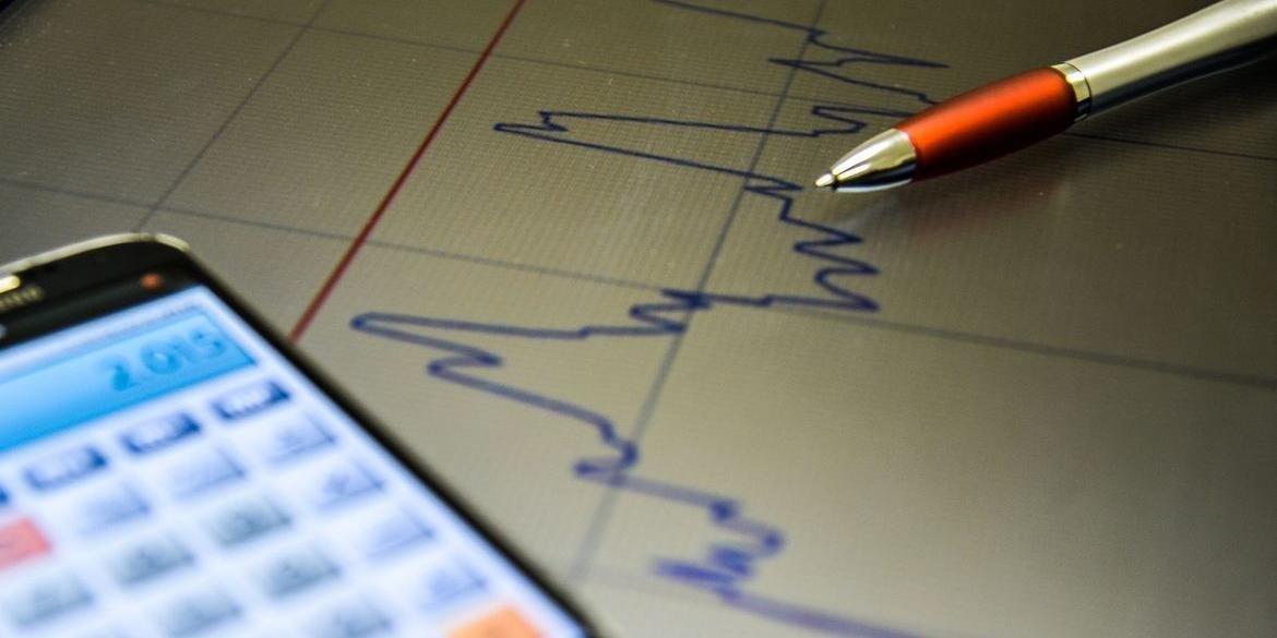 Governo revisa previs&atilde;o de crescimento do PIB para 1,9% em 2023