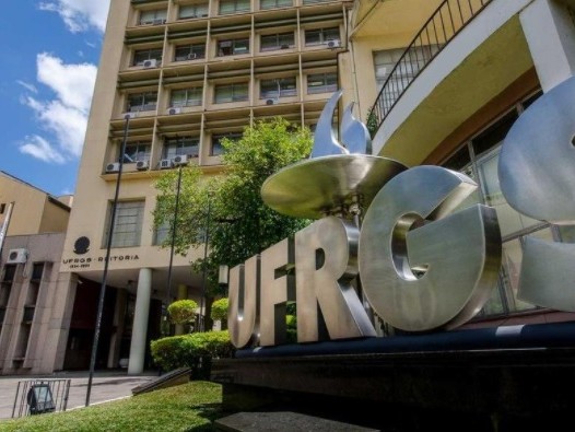 Entre as brasileiras, Ufrgs conquistou o 3º lugar, ao lado da Universidade Federal do Rio de Janeiro e da Universidade Estadual Paulista Entre as brasileiras, Ufrgs conquistou o 3º lugar, ao lado da Universidade Federal do Rio de Janeiro e da Universidade Estadual Paulista