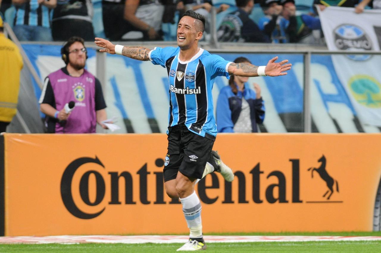 Barrios marcou contra o Guaran&iacute; do Paraguai em 2017