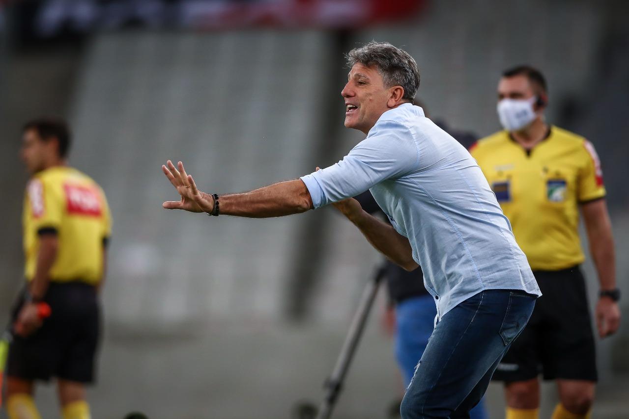 Equipe de Renato buscou a virada ap&oacute;s o intervalo