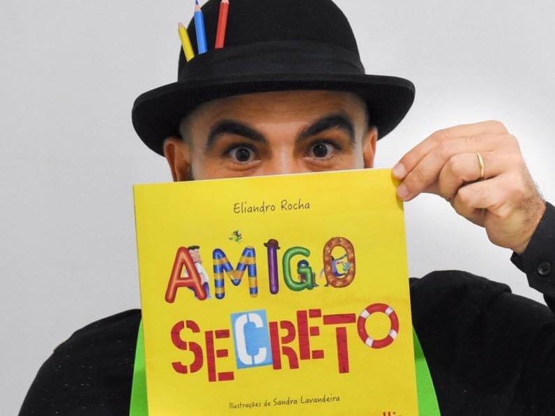 Encontro do escritor Eliandro Rocha com alunos dos anos iniciais e intermediários do Ensino Fundamental acontece às 14h Encontro do escritor Eliandro Rocha com alunos dos anos iniciais e intermediários do Ensino Fundamental acontece às 14h