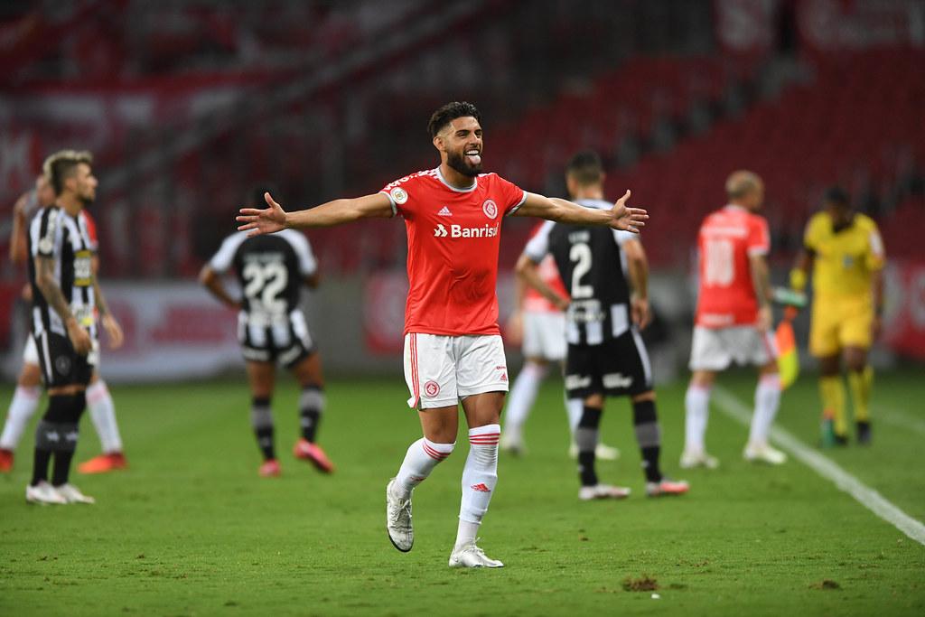 Presidente Alessandro Barcellos admitiu que recusou oferta de R$ 50 milh&otilde;es pelo centroavante