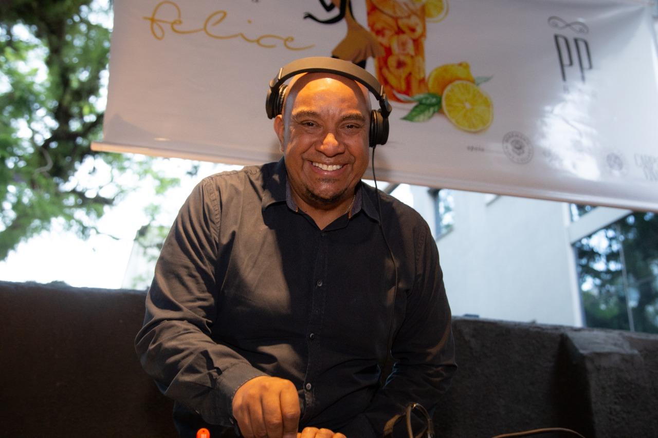 DJ L&ecirc; Ara&uacute;jo