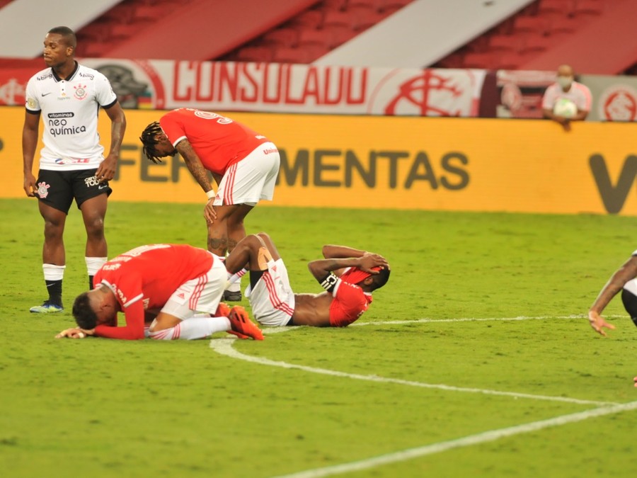 Inter ficou no quase e termina o ano como segundo lugar no Campeonato Brasileiro Inter ficou no quase e termina o ano como segundo lugar no Campeonato Brasileiro