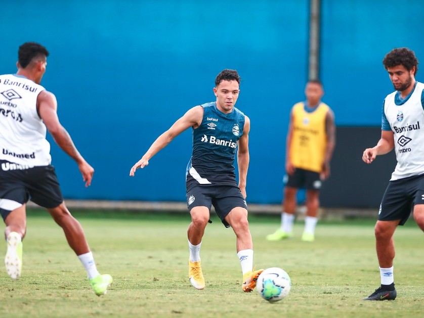 Tricolor precisa reverter desvantagem para evitar fase preliminar Tricolor precisa reverter desvantagem para evitar fase preliminar