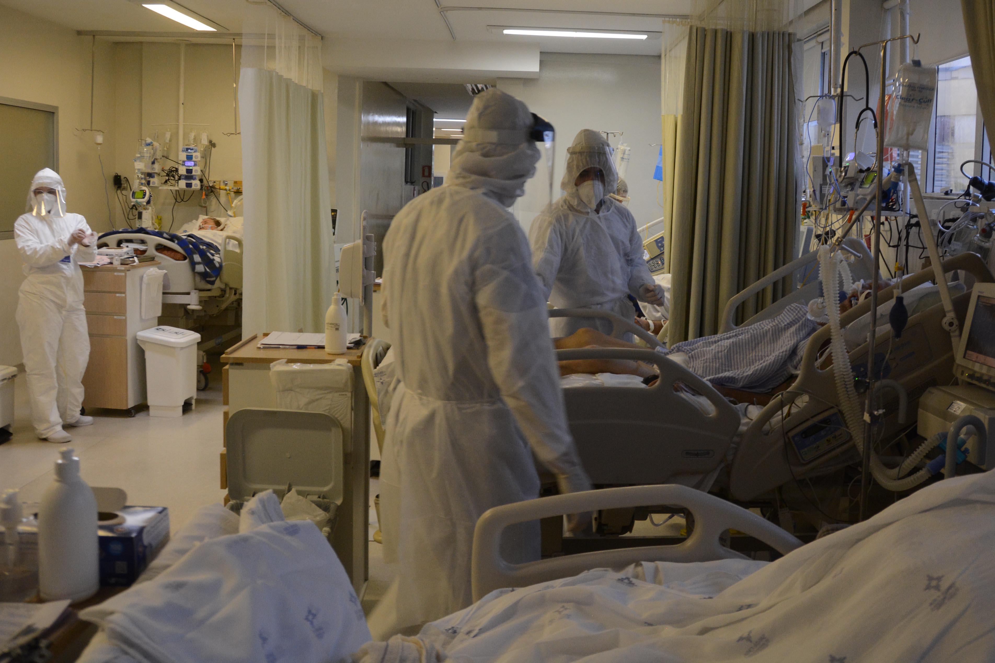 Ao todo, j&aacute; morreram 15. 606 pessoas no Estado por causa da Covid-19