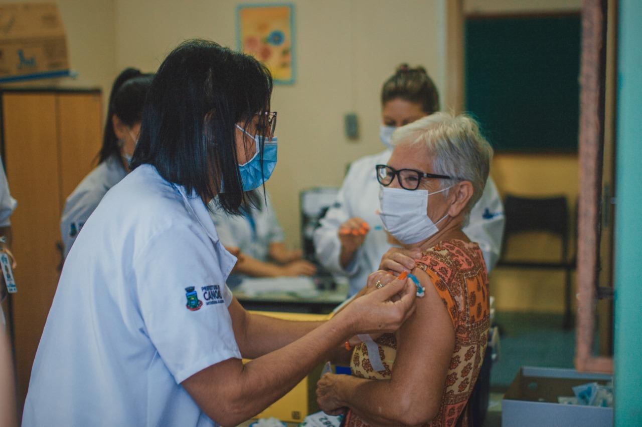 Mais de 17,5 mil canoenses recebem a 2&ordf; dose da vacina contra Covid-19