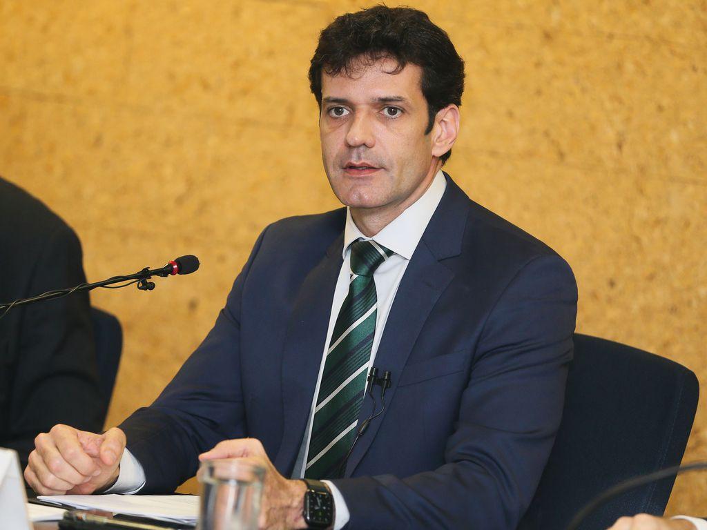 Na tentativa de frear Calheiros na relatoria, o ex-ministro de Bolsonaro acionou a PGR