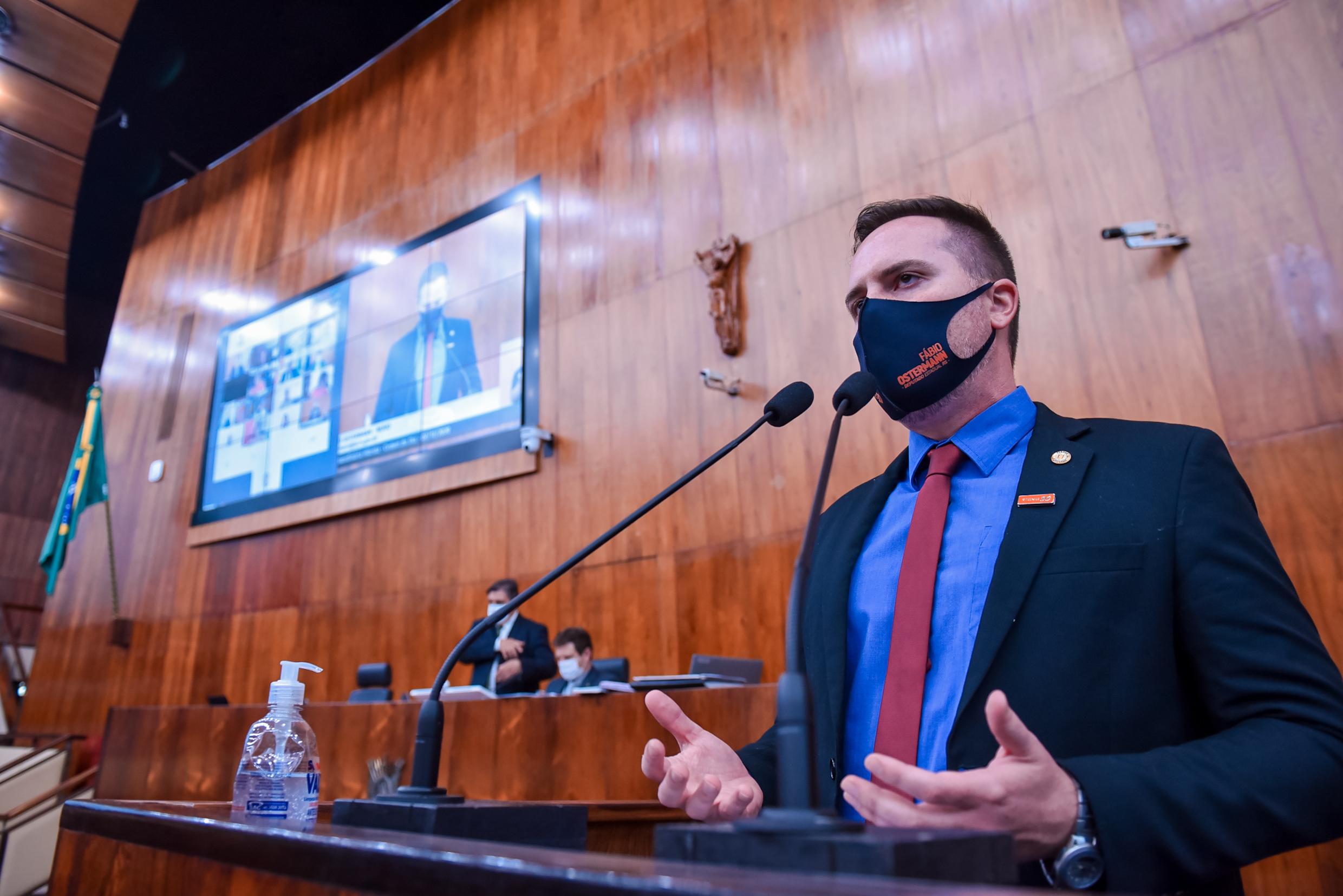 O deputado Fabio Ostermann (Novo) &eacute; o autor da proposta