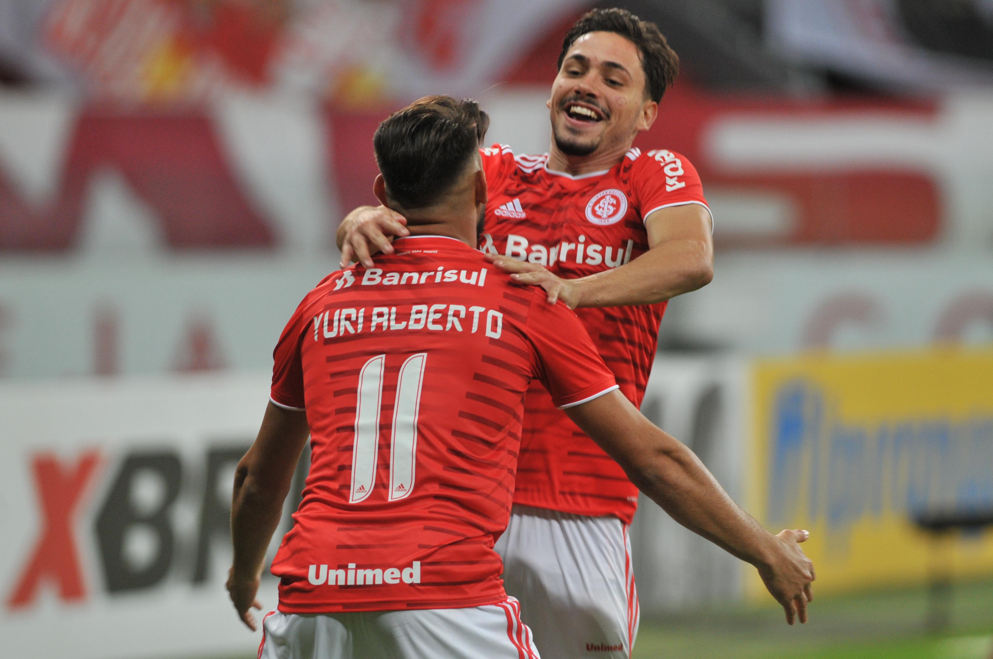 Maur&iacute;cio e Yuri Alberto marcaram os dois primeiros gols para o Inter contra o Juventude