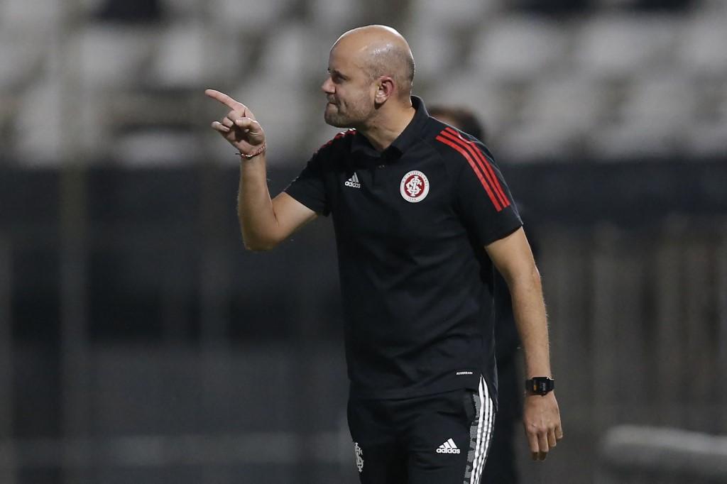 Ram&iacute;rez defende modelo de jogo do Inter, mas lembra: &ldquo;Leva tempo&rdquo;