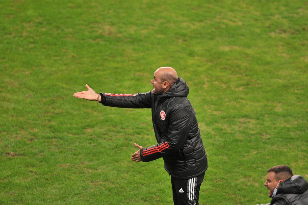 Ram&iacute;rez destacou que o Inter merecia melhor sorte e acredita que a perda do t&iacute;tulo se deu quando o time deixou de praticar no primeiro Gre-Nal o esquema que foi treinado