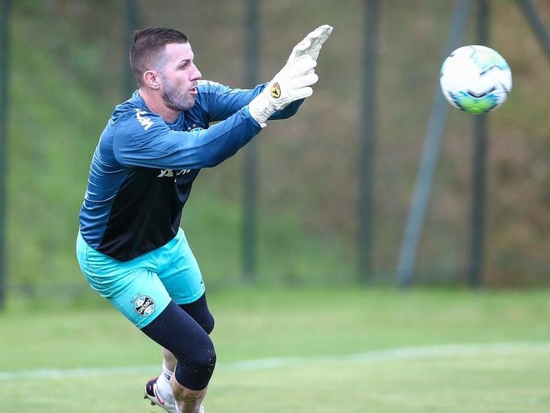 Paulo Victor foi titular contra o Brasiliense pela Copa do Brasil Paulo Victor foi titular contra o Brasiliense pela Copa do Brasil