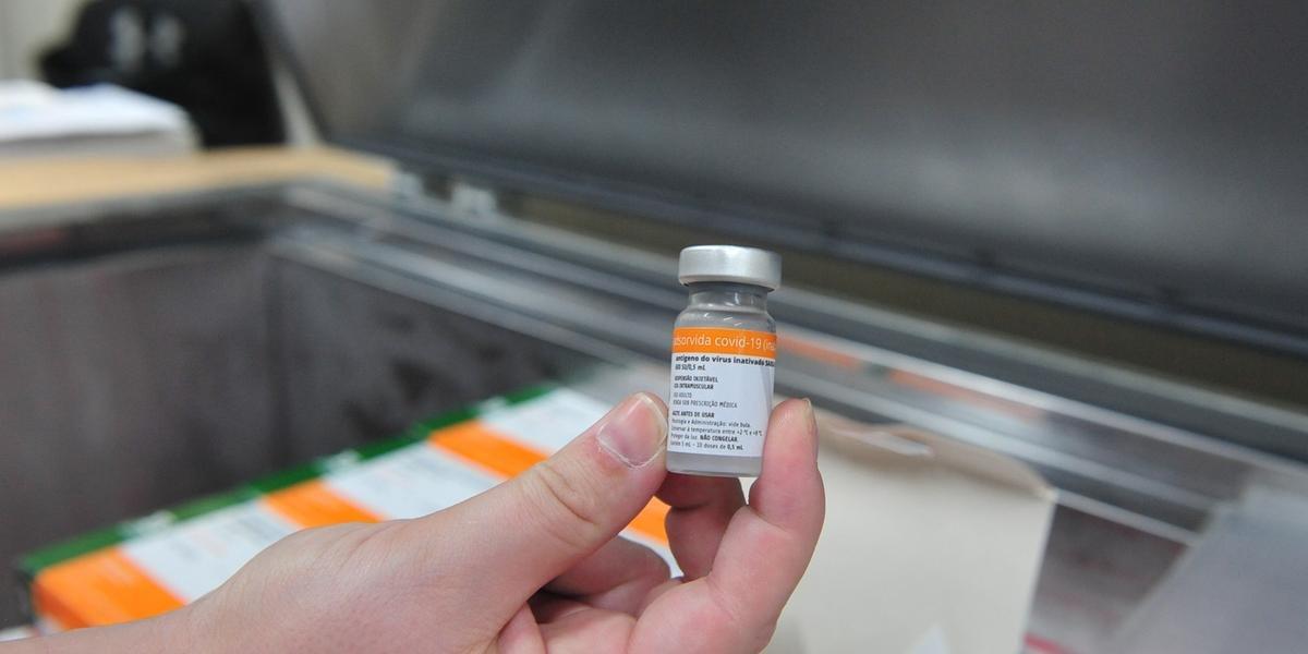 Concess&atilde;o do registro sanit&aacute;rio depende de "estudos complementares"
