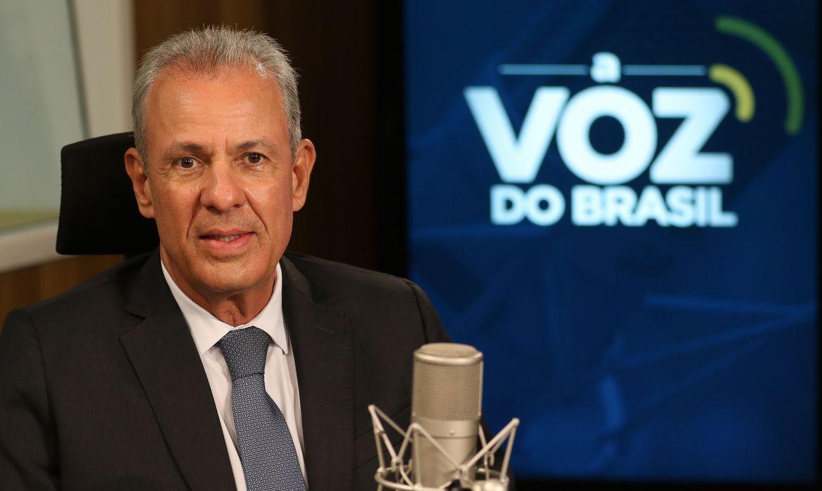 Governo vai dar descontos nas contas de luz de consumidores residenciais que economizarem energia