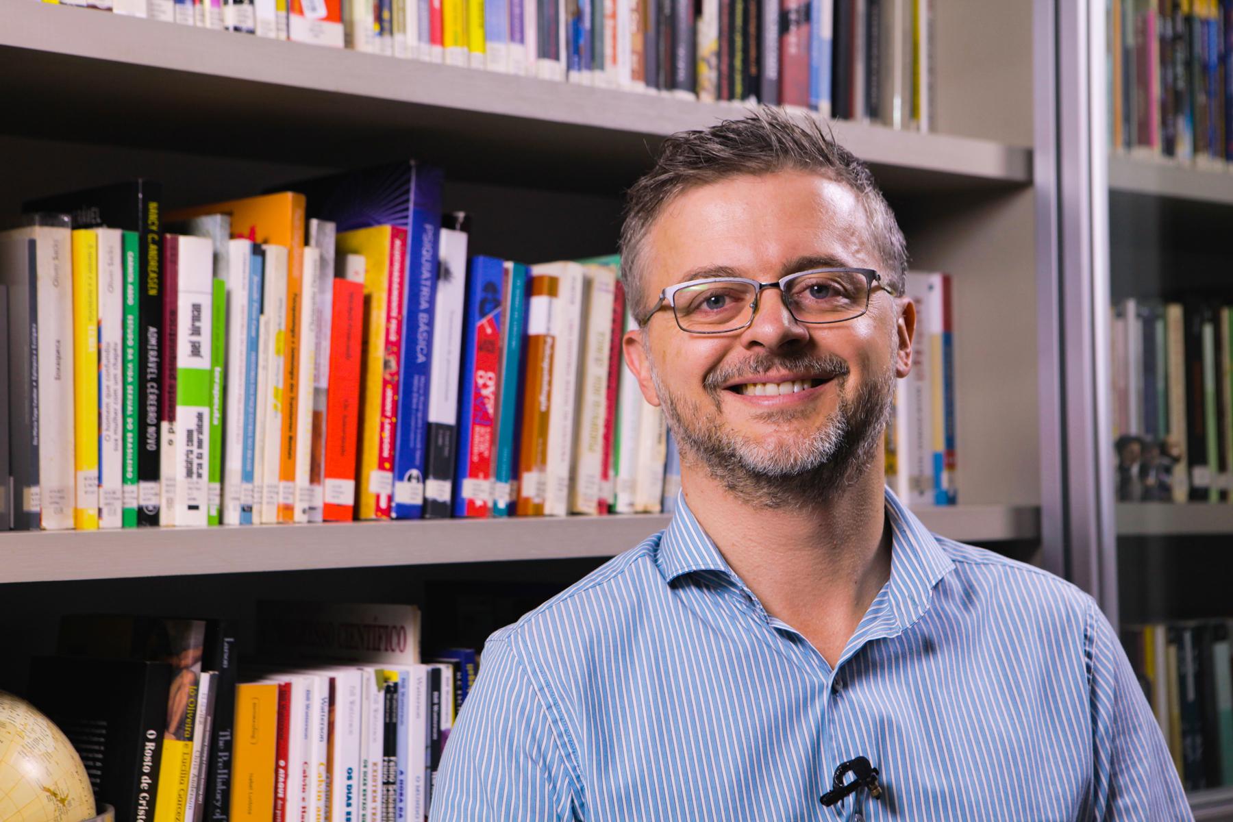 Daniel Barros, professor do Departamento de Psiquiatria da Faculdade de Medicina da USP (FMUSP) e m&eacute;dico do Hospital das Cl&iacute;nicas da FMUSP.