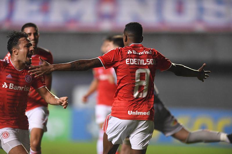 Edenilson marcou &uacute;nico gol do jogo em vit&oacute;ria do Inter fora de casa