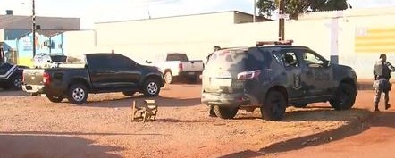 Força-tarefa busca encontrar homem acusado de assassinar família no Distrito Federal Força-tarefa busca encontrar homem acusado de assassinar família no Distrito Federal