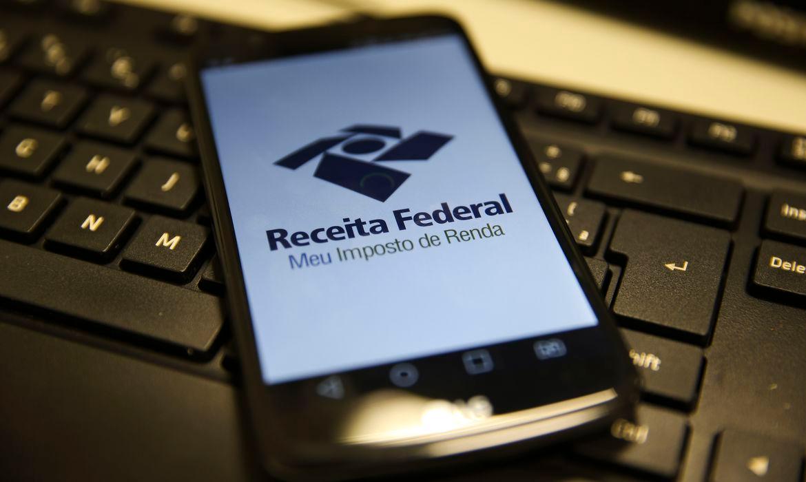 Mais 5,6 milh&otilde;es de contribuintes podem ficar isentos de pagar o Imposto de Renda