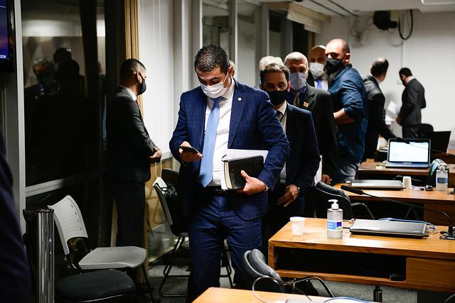 Deputado federal disse ter avisado presidente sobre suspeitas na importa&ccedil;&atilde;o de imunizantes da Covaxi