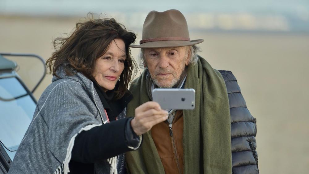 Jean-Louis Duroc (Jean-Louis Trintignant) e Anne Gauthier (Anouk Aim&eacute;e) 55 anos depois do primeiro filme
