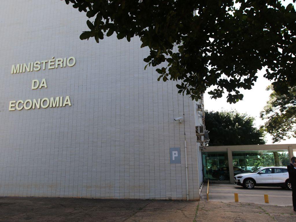 Governo revisar&aacute; 170 mil benef&iacute;cios por incapacidade tempor&aacute;ria at&eacute; fim do ano