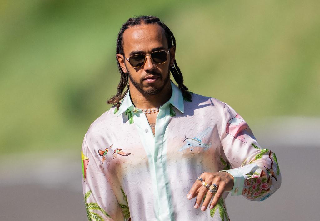 Hamilton renovou seu contrato com a Mercedes at&eacute; 2023