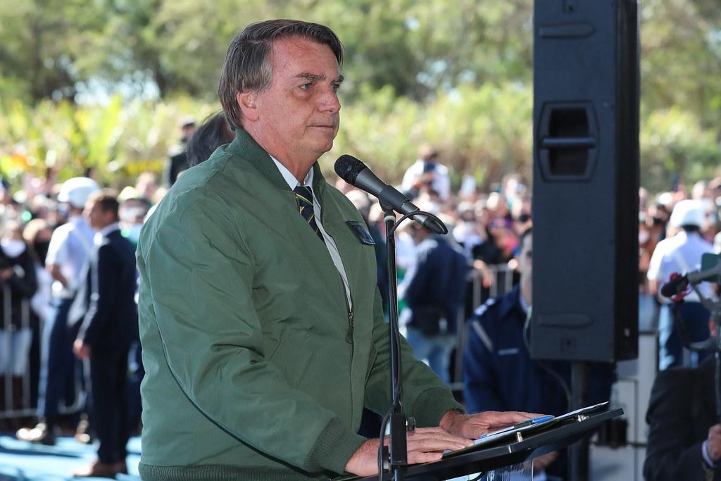 Presidente Jair Bolsonaro voltou a afirmar que n&atilde;o tem como saber tudo o que ocorre no seu governo