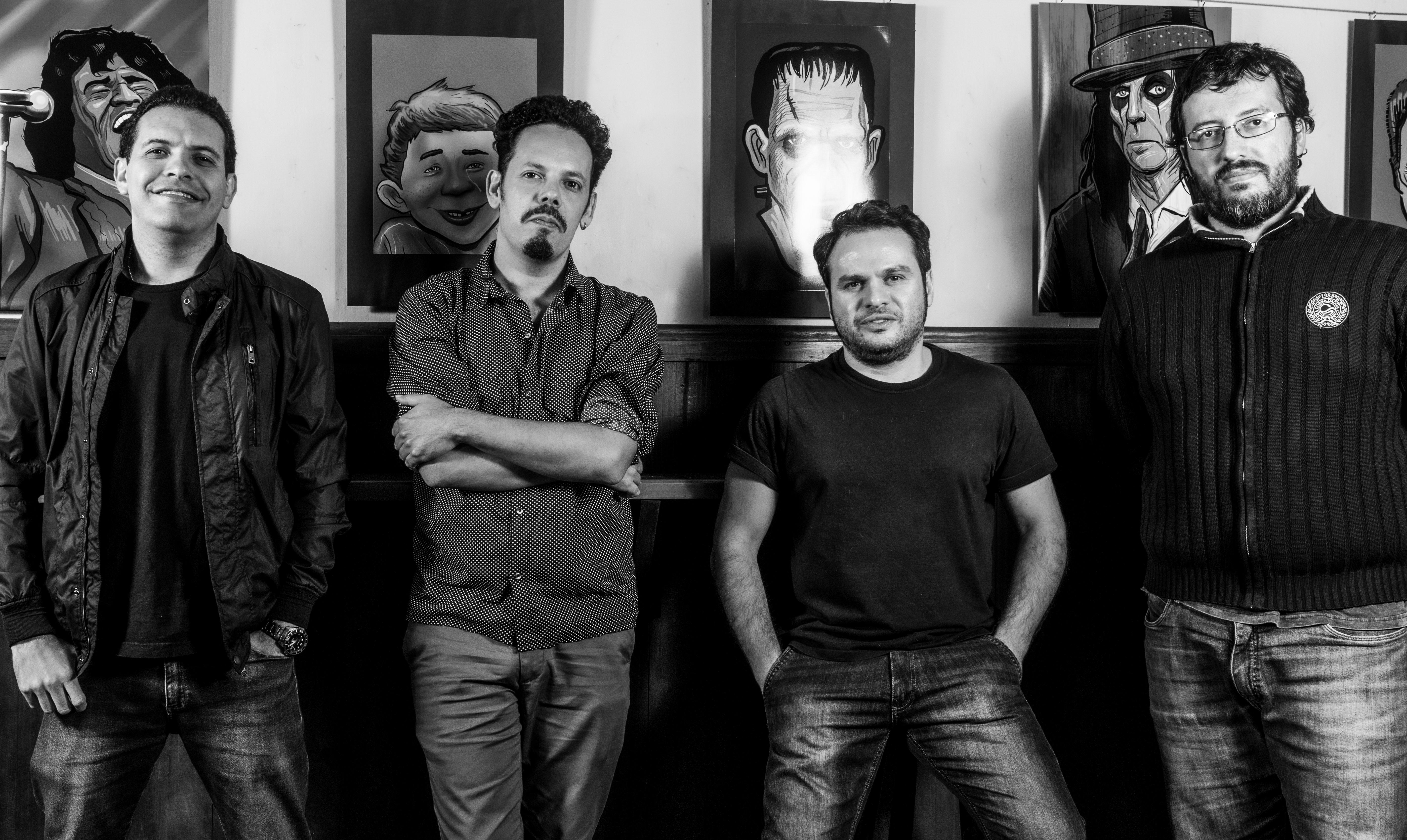 Faixa far&aacute; parte do primeiro &aacute;lbum do grupo