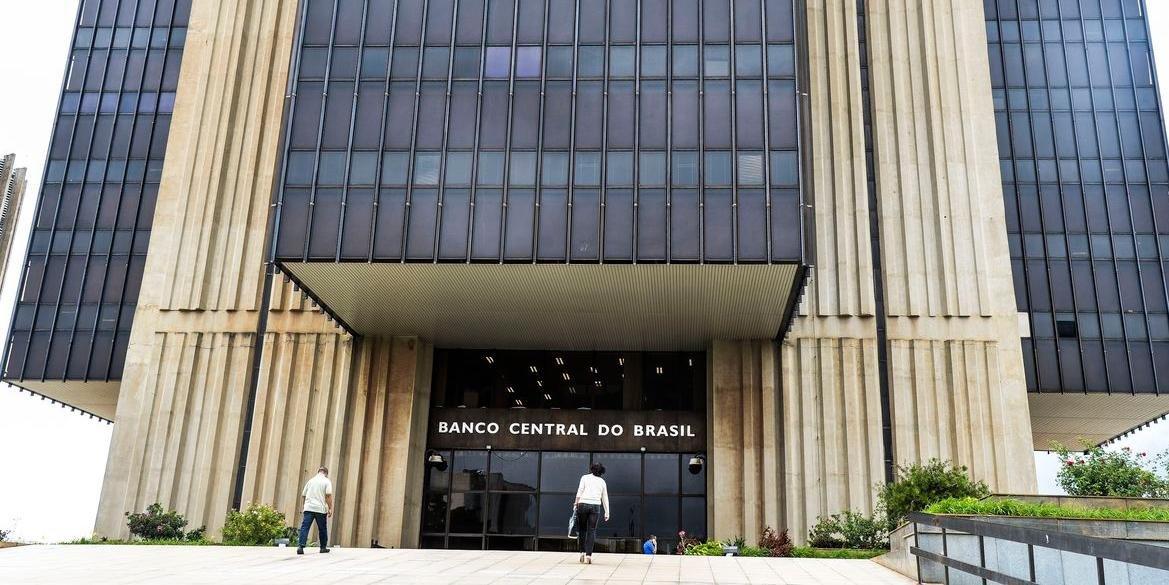 Pesquisa divulgada semanalmente pelo Banco Central reduziu previs&atilde;o de infla&ccedil;&atilde;o 