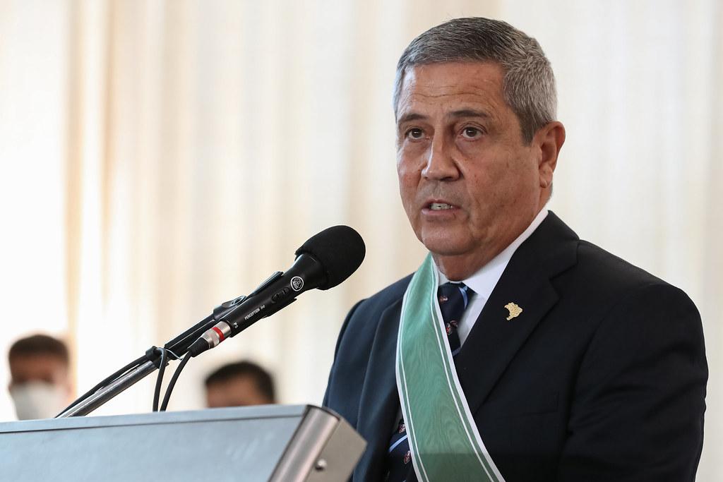 CPI aprovou a solicita&ccedil;&atilde;o de todas as mensagens enviadas ao Minist&eacute;rio da Sa&uacute;de pelo general Walter Braga Netto no per&iacute;odo da pandemia de Covid-19 em que ele comandava a Casa Civil