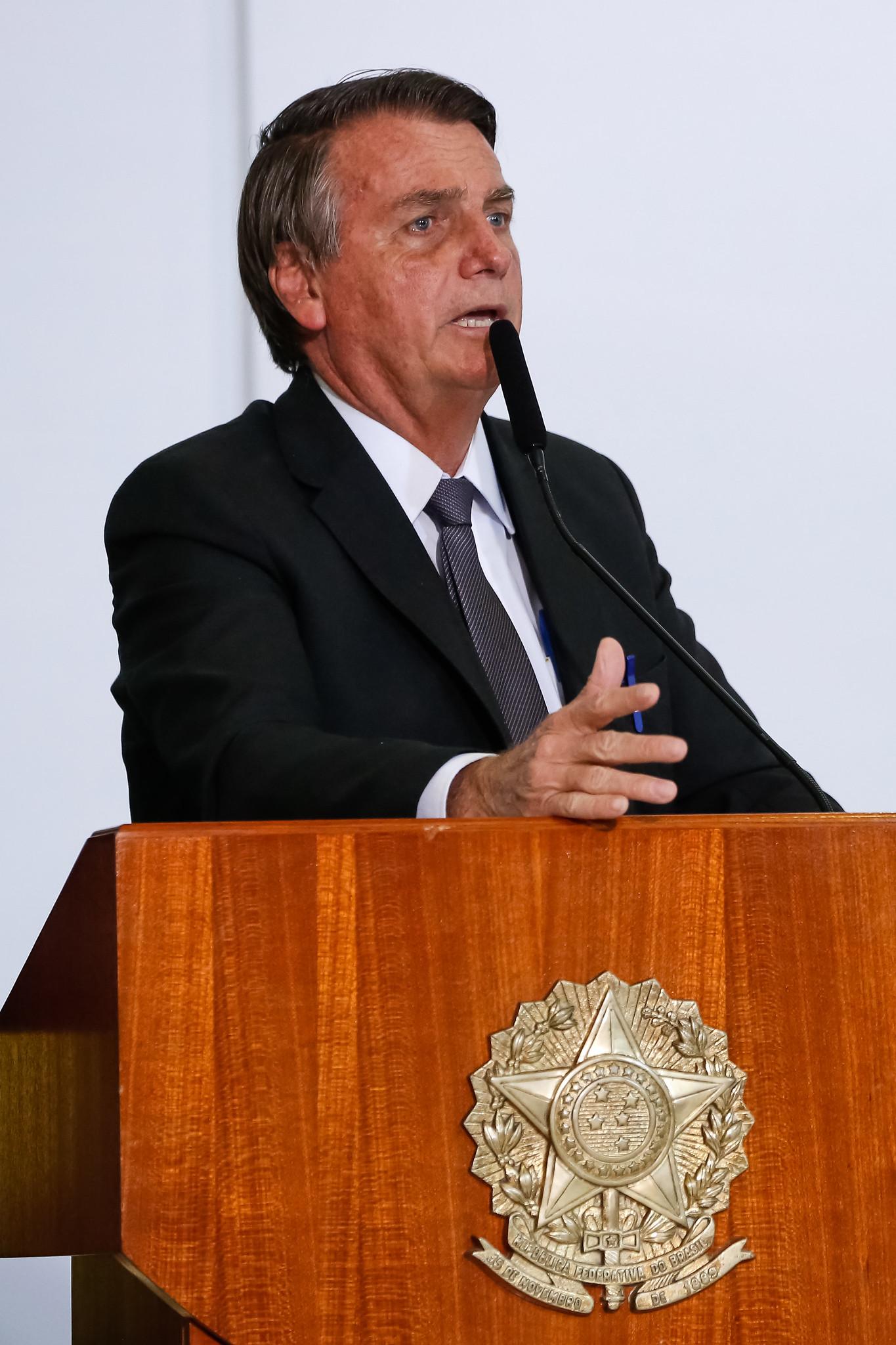 Presidente est&aacute; internado desde a quarta-feira em S&atilde;o Paulo