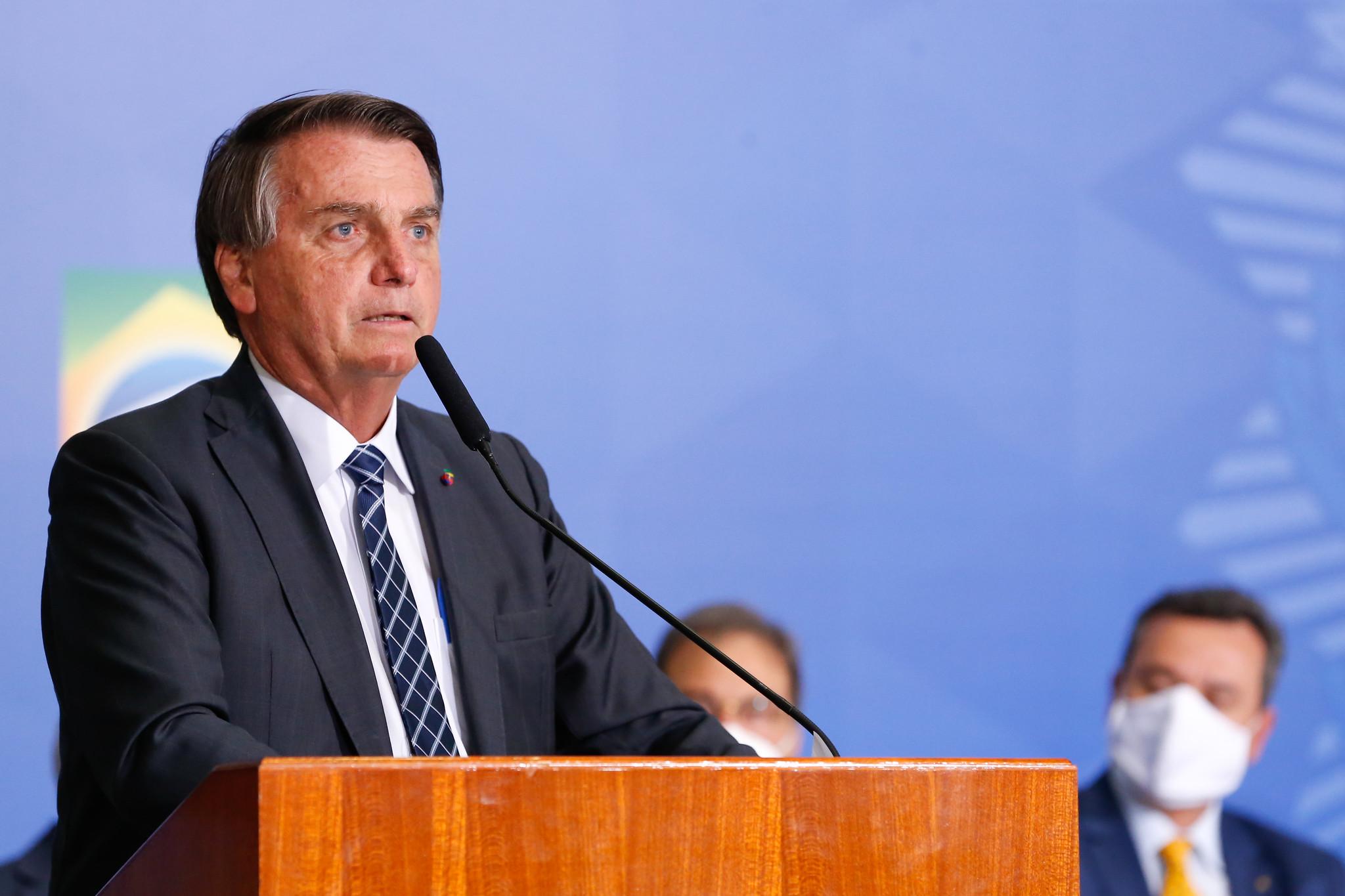 Presidente est&aacute; internado desde quarta-feira