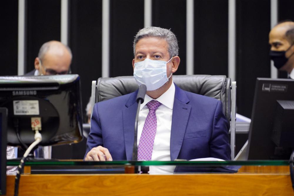 Arthur Lira (Progressistas-AL) articula com aliados a mudan&ccedil;a no sistema de governo por meio de uma proposta de emenda &agrave; Constitui&ccedil;&atilde;o