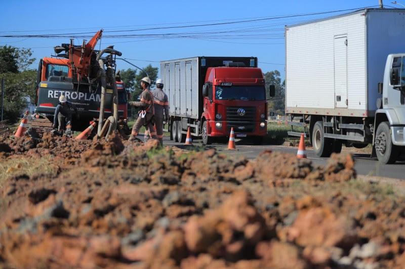 Travessia para pedestres no km 10,4 da rodovia deve ser entregue em seis meses