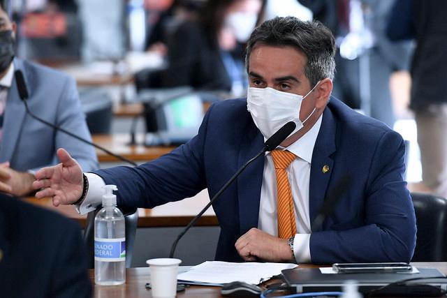 Ciro Nogueira aceita convite para assumir a chefia da Casa Civil