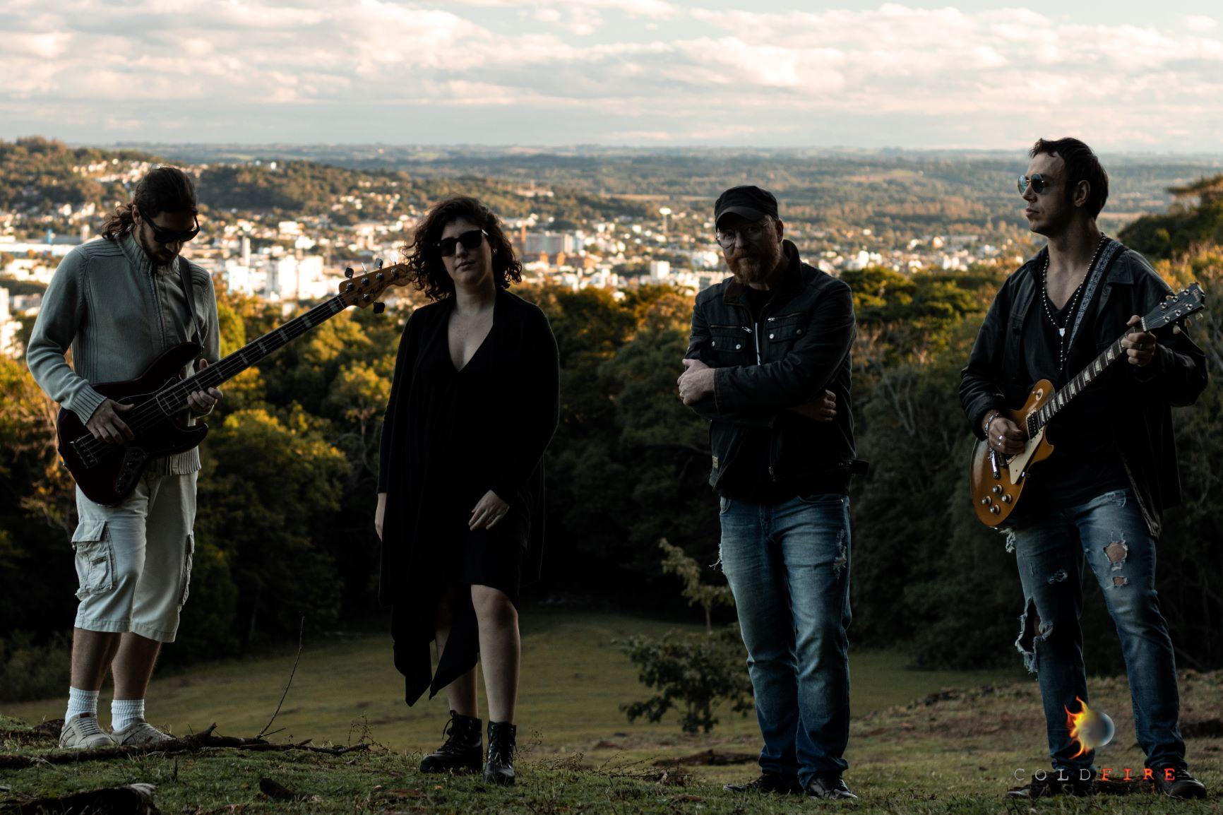 Nova can&ccedil;&atilde;o do grupo traz reflex&atilde;o sobre o futuro em sociedade