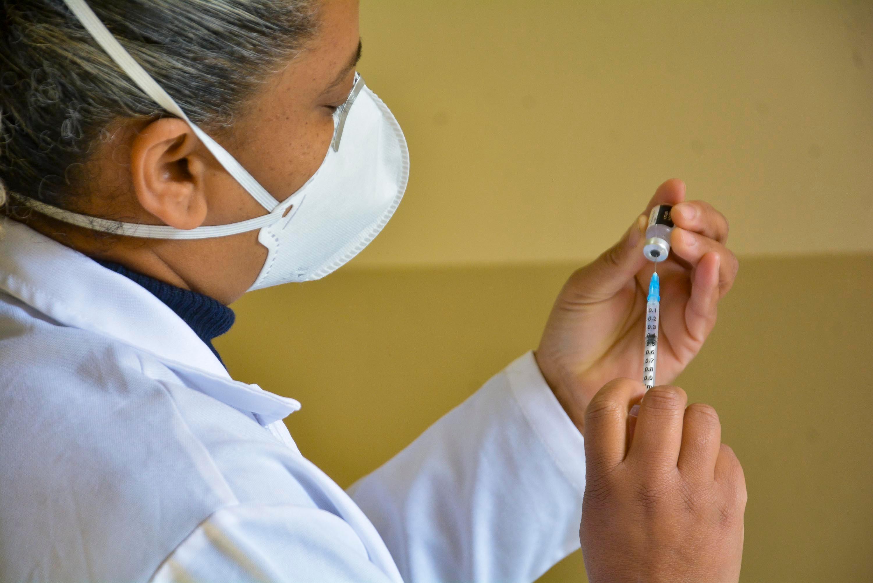 Vacina&ccedil;&atilde;o segue neste fim de semana em Porto Alegre