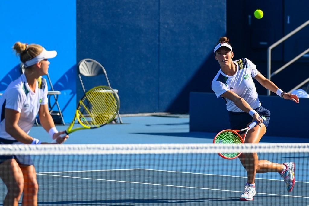 Dupla brasileira chegou a T&oacute;quio ser estar cotada para avan&ccedil;ar no torneio