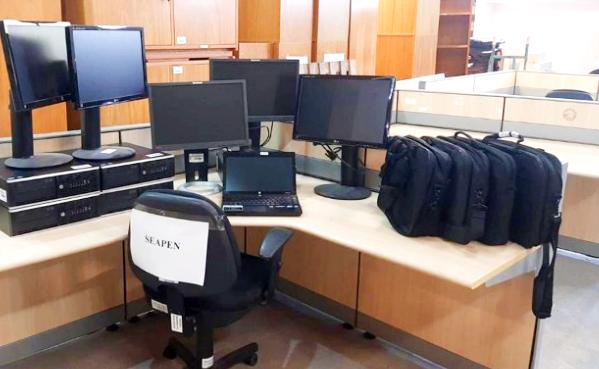 Entre os equipamentos est&atilde;o 15 notebooks, 60 monitores e 30 microcomputadores